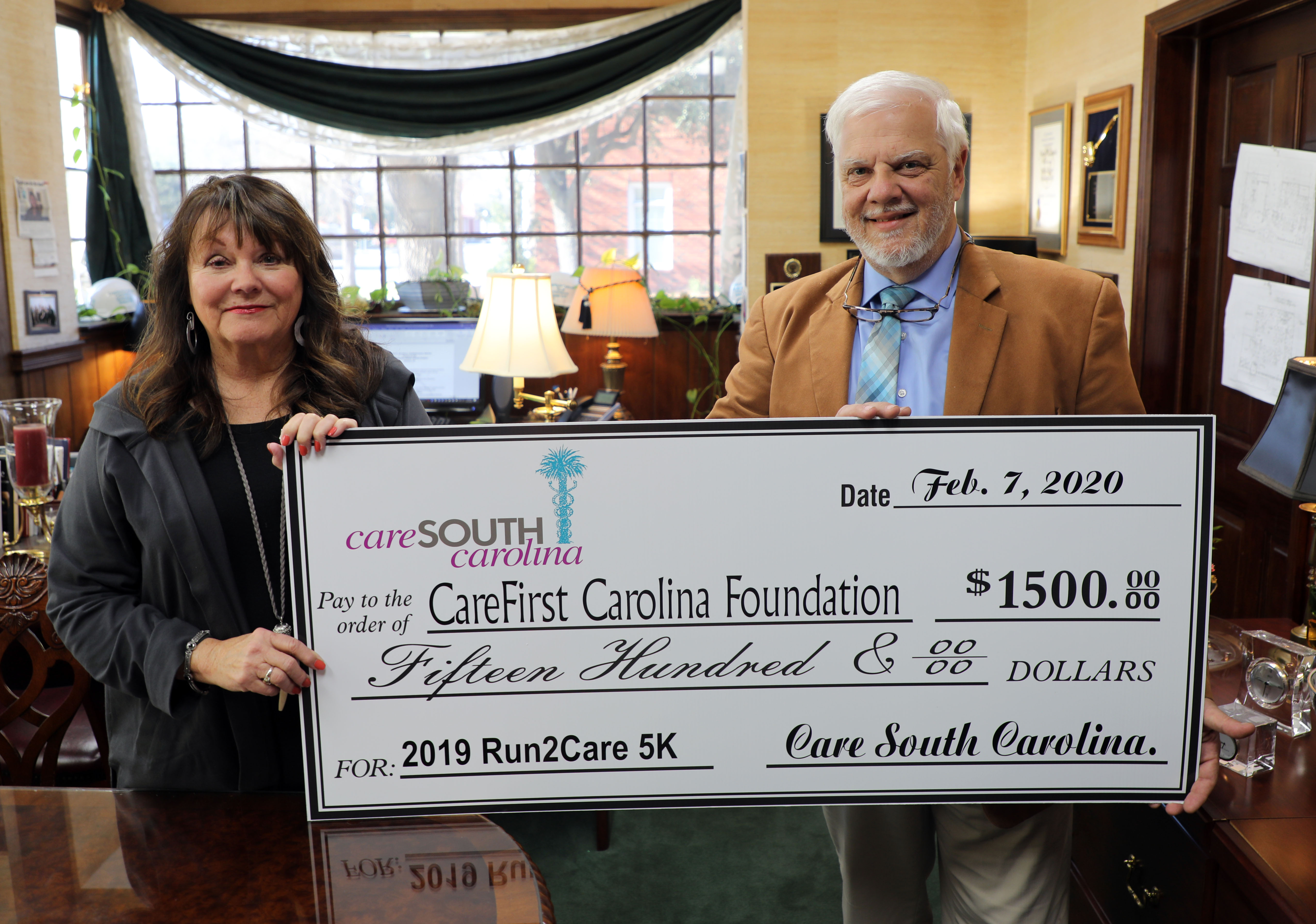 CareSouth Carolina presents 1,500 to CareFIRST Carolina Foundation CareSouth Carolina